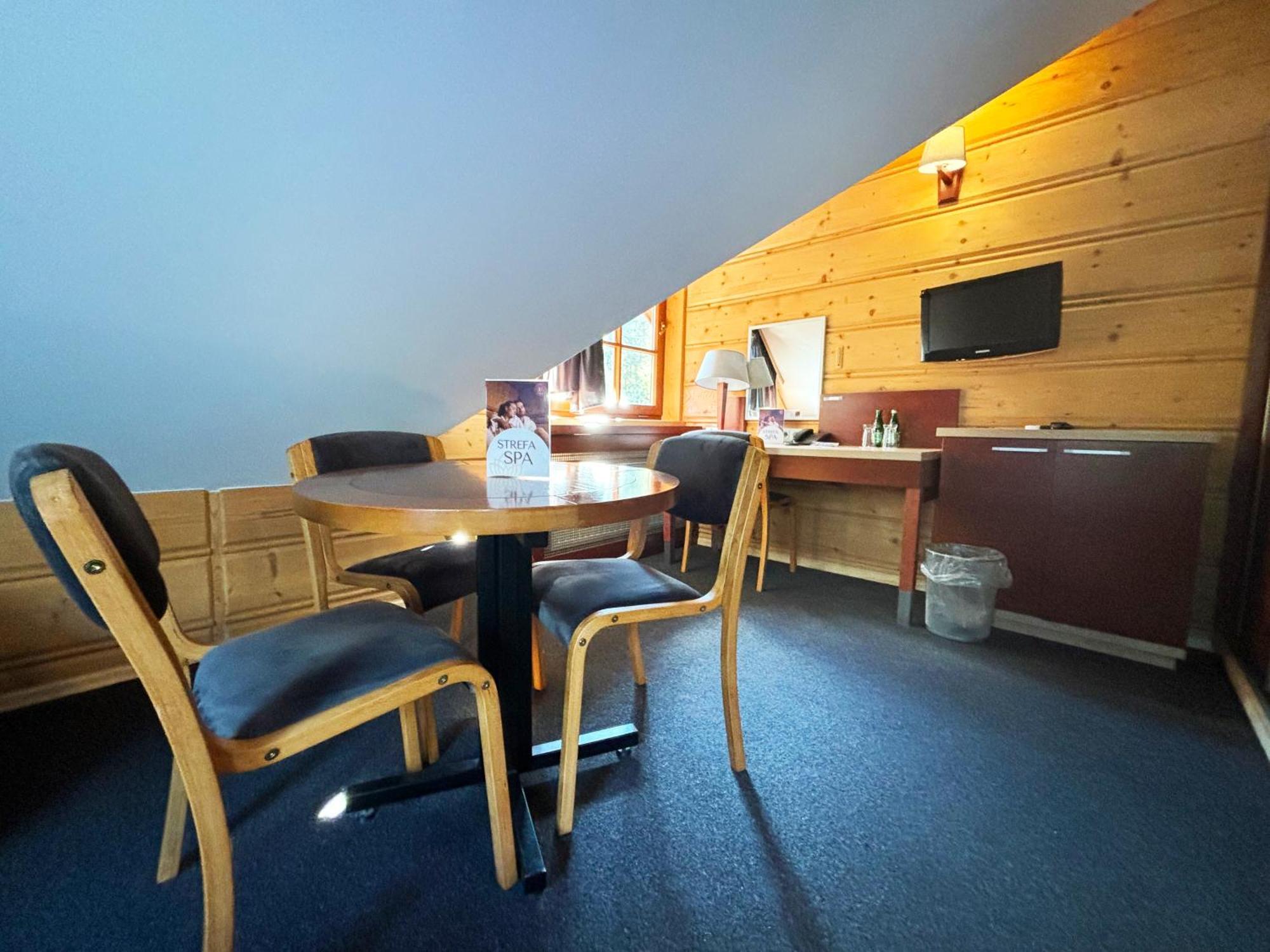 Hotel 365 Kielce Ngoại thất bức ảnh